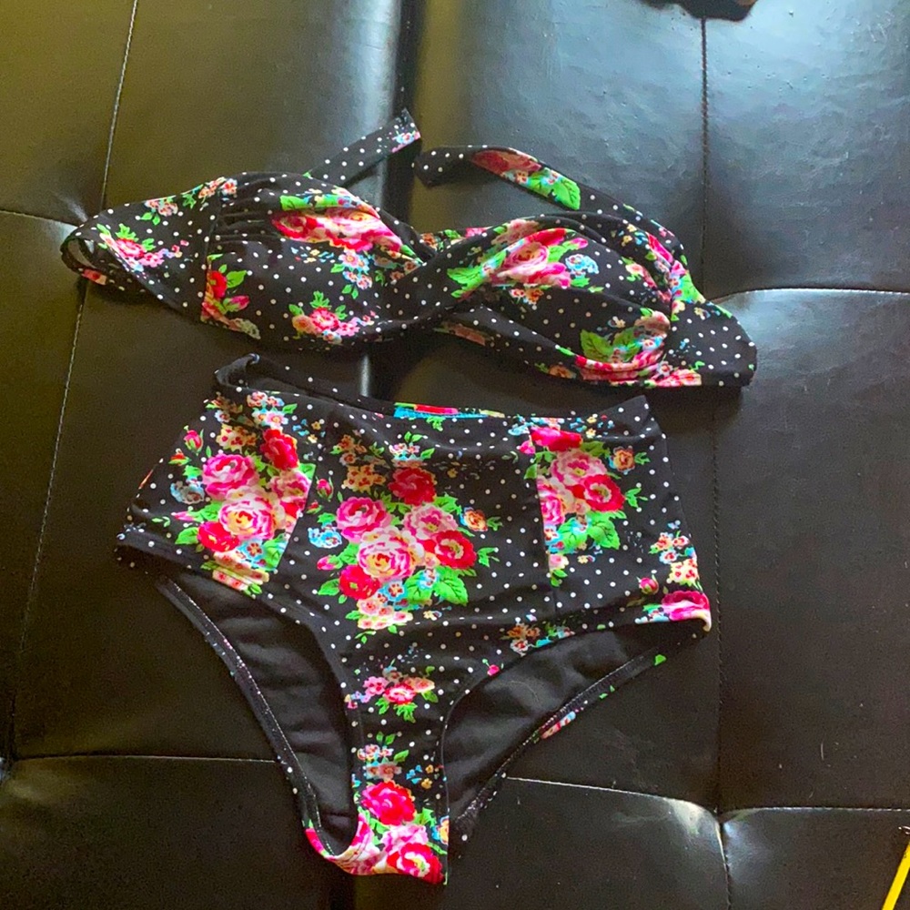 Black floral polka dot bandeau bikini